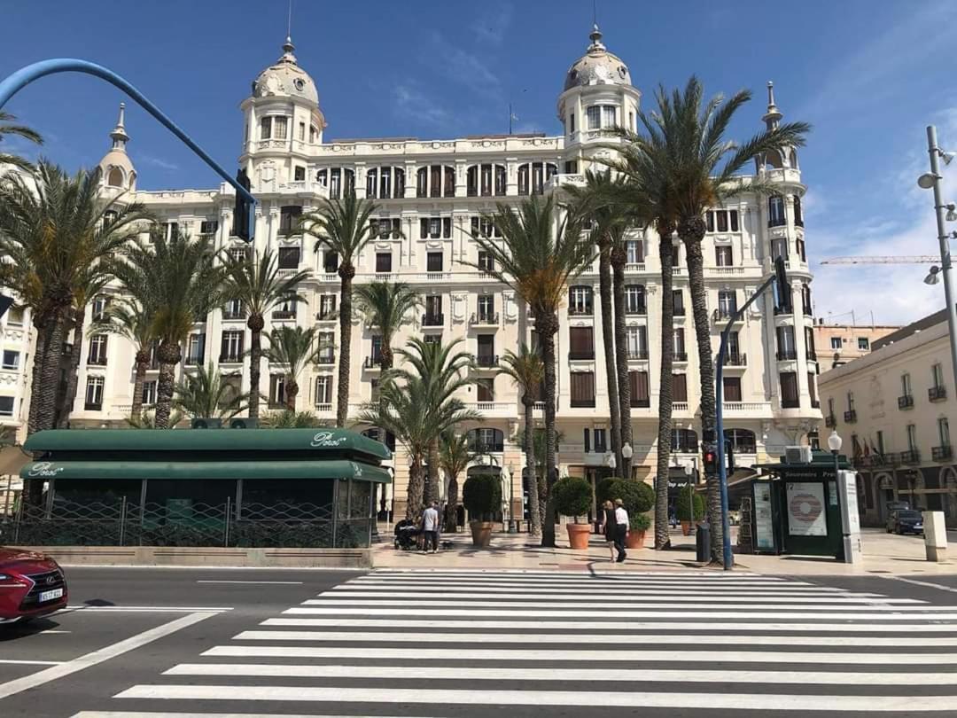 Casaturis Rambla Mendez Nunez En El Corazon De Alicante A109 Exteriér fotografie